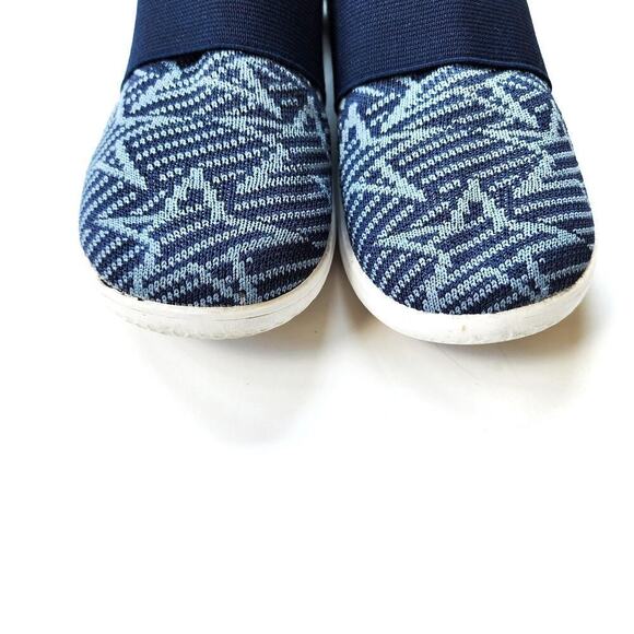 Livie & Luca 12 Blue Star Lynx "Denim Star" Mesh Sneakers - Picture 3 of 7